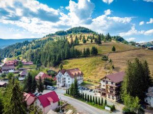 priveliste-tabere-copii-muntii-apuseni